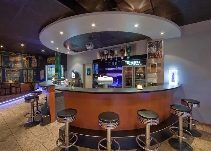 굿 나이트 인 3*